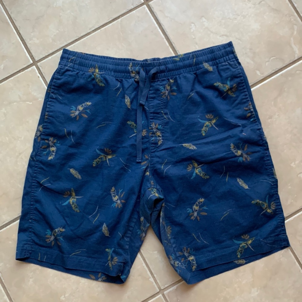 Uniqlo bird print cotton poly shorts